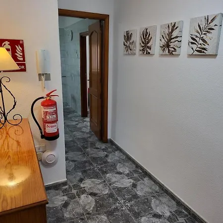 Coral 1 - 4 Bed In Abrigos Lejlighed *